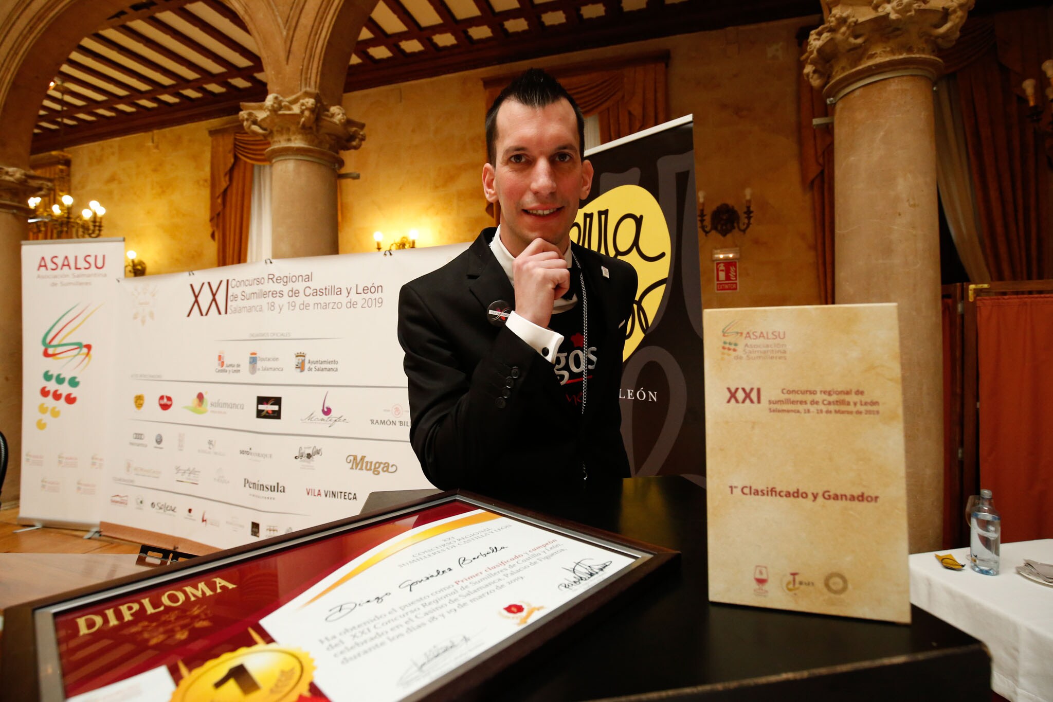 Fotos: XXI Concurso de Regional de sumilleres en el Casino de Salamanca