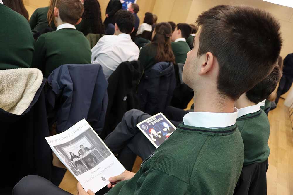 El centro educativo Campolara de Burgos inaugura la nueva programación de Educar en justicia, que arrancará el próximo 29 de marzo, con juicios simulados en todas las Audiencias Provinciales de Castilla y León