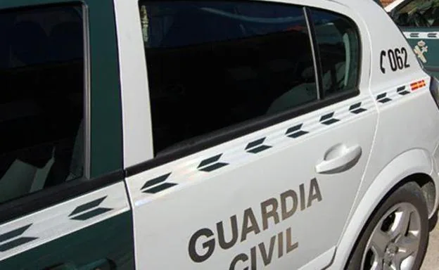La Guardia Civil auxilia a un senderista en la Sierra de la Magdalena