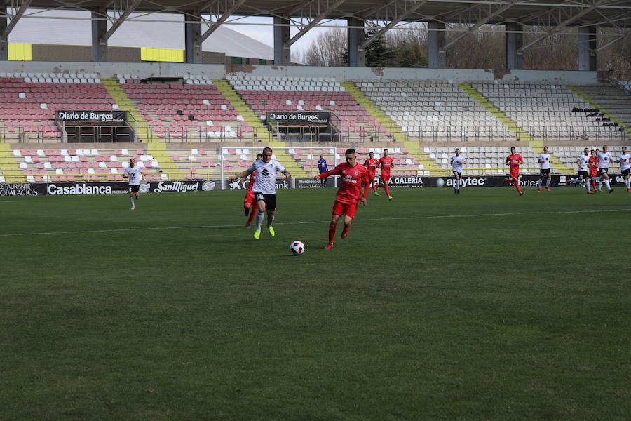 Fotos: ¿Has estado viendo el partido entre el Burgos CF y el Real Madrid Castilla? ¡Búscate!