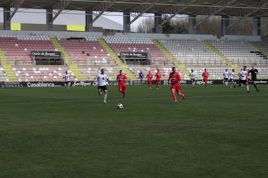 Fotos: Las mejores imágenes del Burgos CF - Real Madrid Castilla