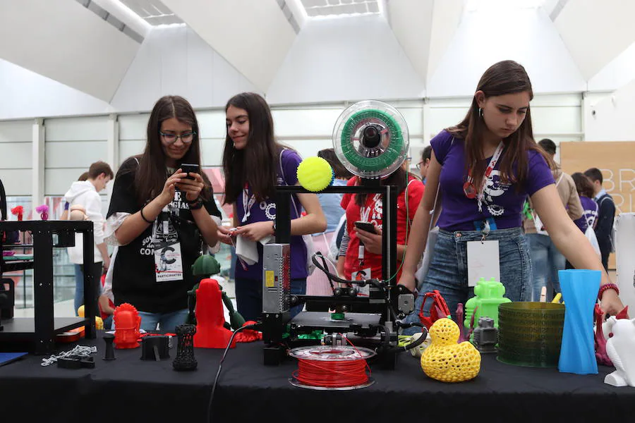 300 estudiantes procedentes de Castilla y León, Madrid, Asturias, Cantabria y Hungría han participado en la tercera edición del desafío 'Asti Robotics' que ha tenido lugar en el Museo de la Evolución Humana (MEH).