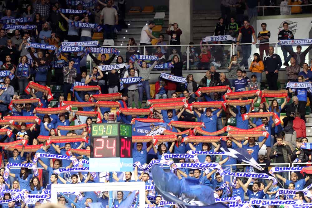 Fotos: Si has disfrutado desde la grada del San Pablo - Fuenlabrada, ¡búscate!