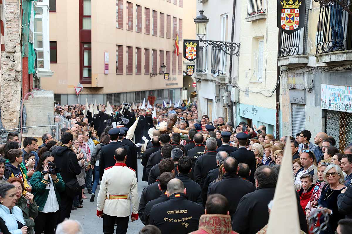 Fotos: Dolor con la caída y rotura de la imagen del Santísimo Cristo de Burgos