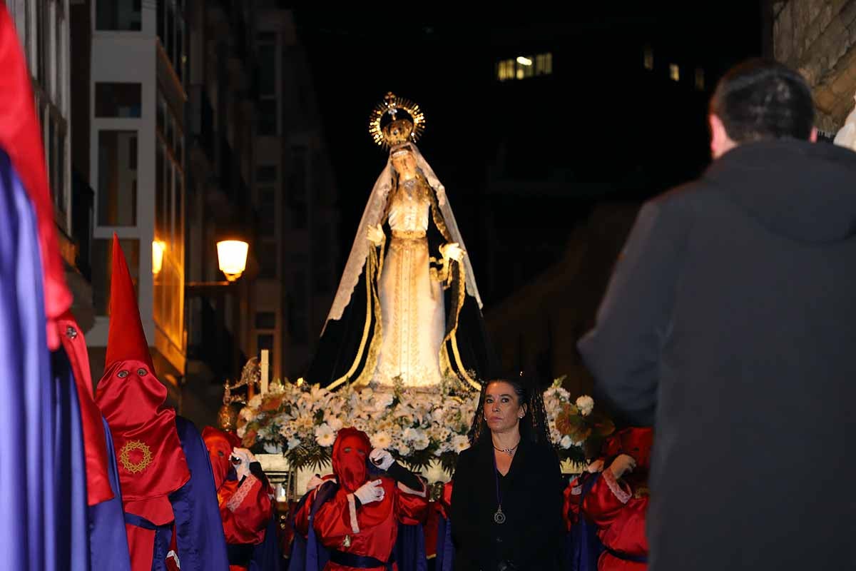 Fotos: Procesión de la virgen del Amor Hermoso y el Misterio de la Coronación de Espinas