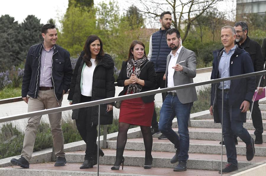 La vicesecretaria general del PSOE, Adriana Lastra, ha participado en un acto político del PSOE en Burgos con Luis Tudanca, candidato a la Junta, Esther Peña, candidata al Congreso, y Ander Gil, candidato al Senado