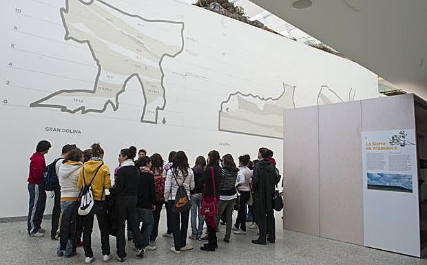 Uno de los grupos que ha visitado esta Semana Santa el MEH