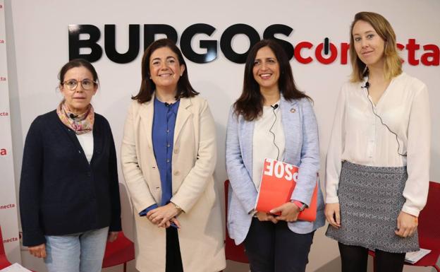 Lola Martín Albo (UP), Sandra Moneo (PP), Esther Peña (PSOE) y Aurora Nacarino-Brabo)