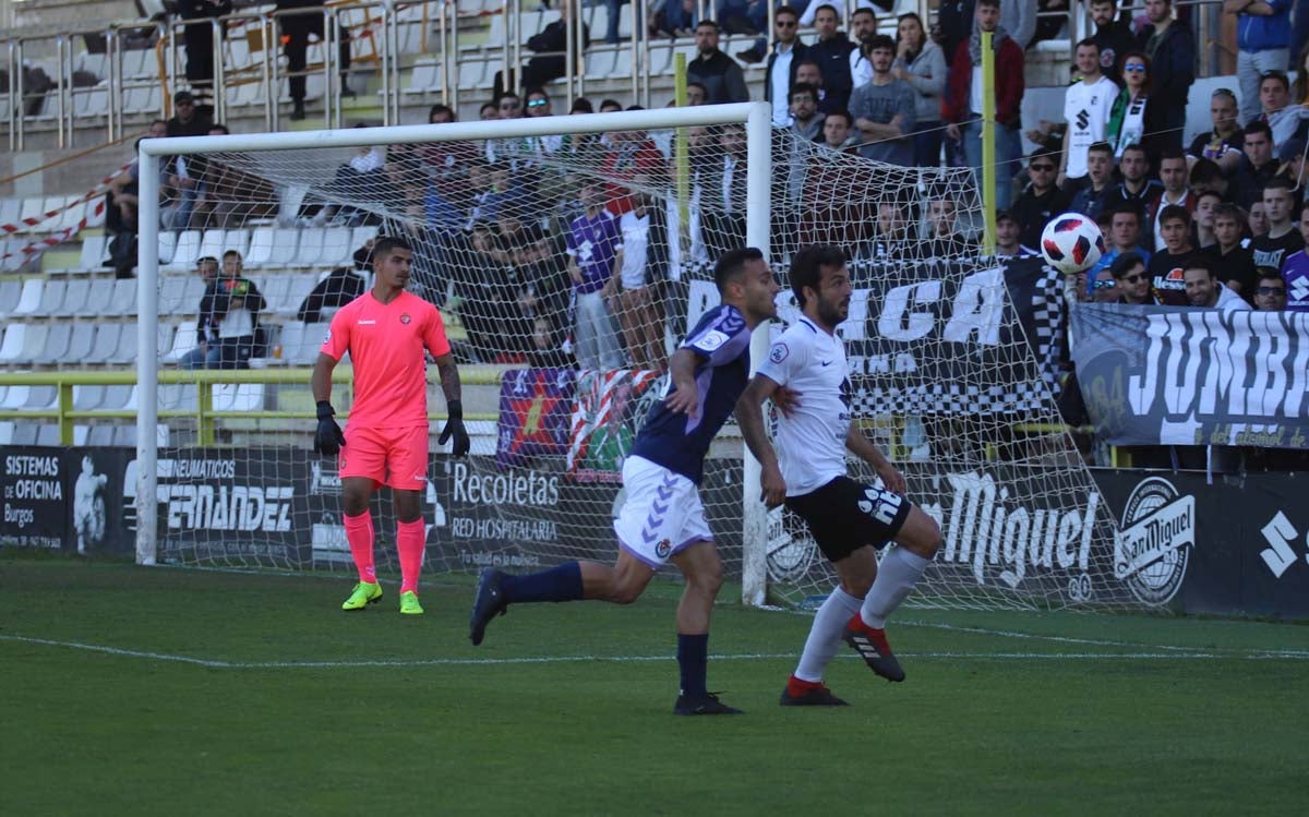 Una selección de las mejores imágenes del Burgos CF - real Valladolid B.