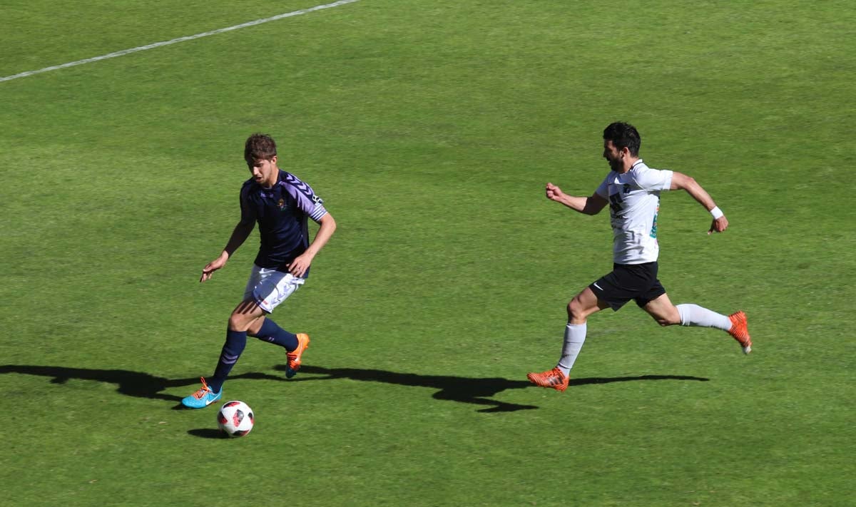 Una selección de las mejores imágenes del Burgos CF - real Valladolid B.