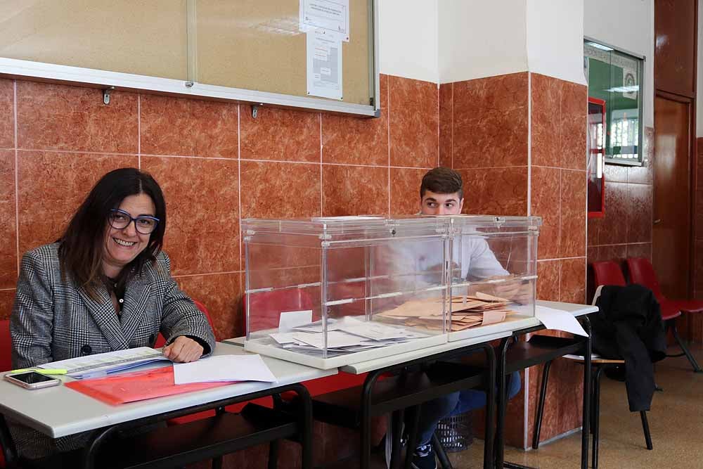 La jornada electoral ha dejado muchas imágenes en Burgos