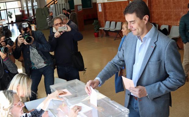 Ibáñez ha votado en el Padre Aramburu