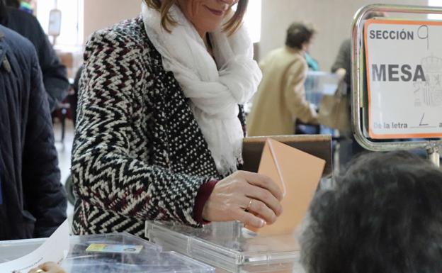 Imagen de un colegio electoral de Burgos