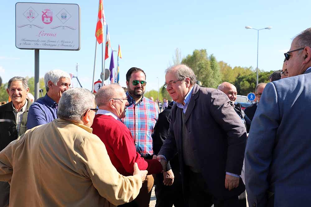 El presidente de la Junta, Juan Vicente Herrera, ha inaugurado la feria pero ha estado acompañado de políticos locales y provinciales, además de los candidatos a la Junta Alfonso Fernández Mañueco y Francisco Igea