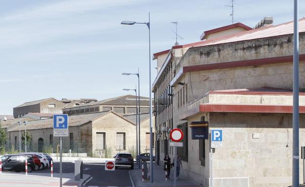 Comisaría de Policía de Salamanca, en cuyos calabozos estaba retendio el agresor. 