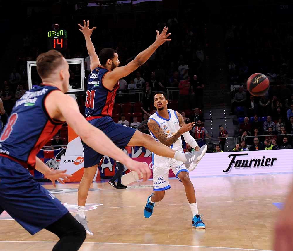 El San Pablo Burgos se ha medido este sábado con el Baskonia en el Fernando Bueso Arena