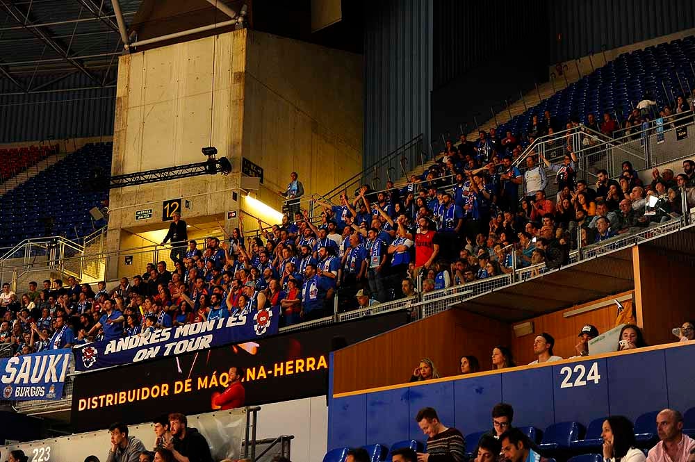 El San Pablo Burgos ha contado con mucha afición burgalesa en su encuentro ante el Baskonia en el Buesa Arena