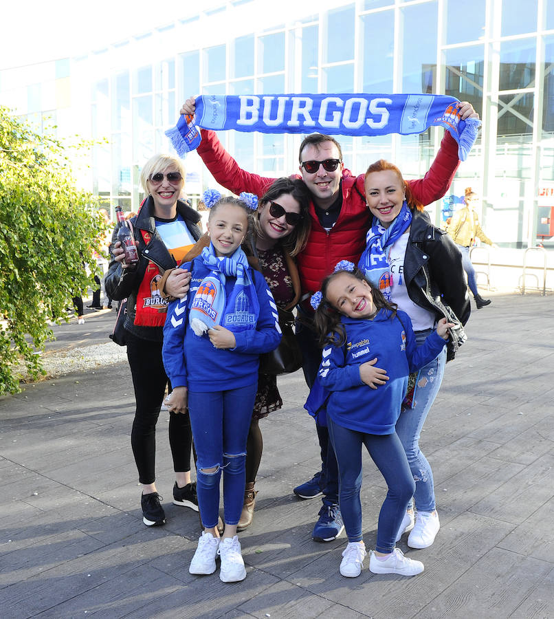 Fotos: Los aficionados burgaleses han apoyado al San Pablo Burgos en su choque contra el Baskonia