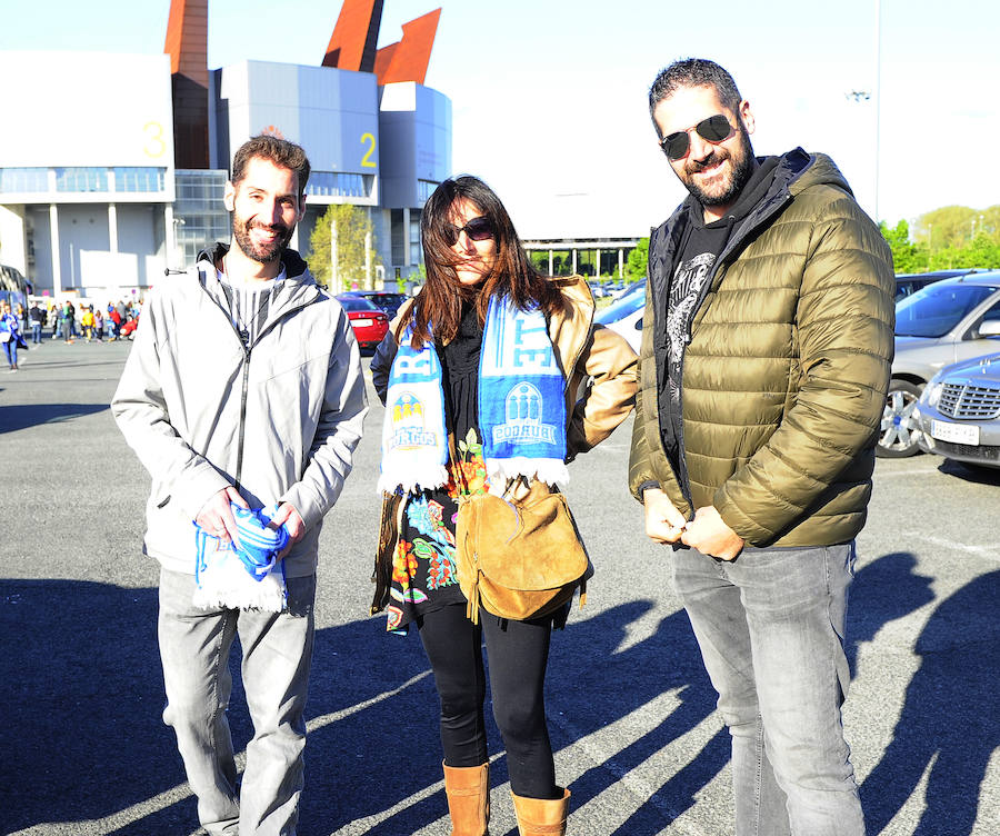 Fotos: Los aficionados burgaleses han apoyado al San Pablo Burgos en su choque contra el Baskonia