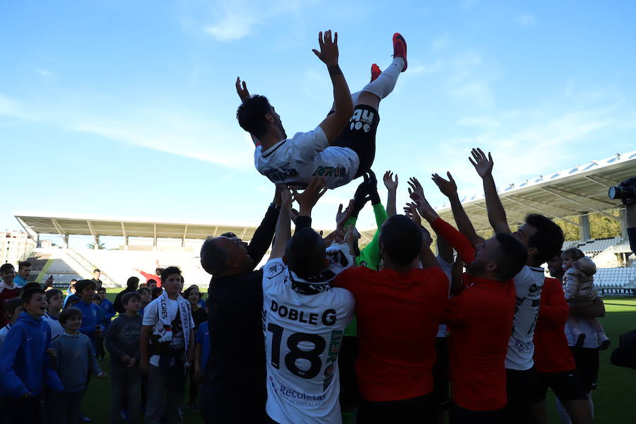 Fotos: La celebración el El Plantío tras la salvación del Burgos CF