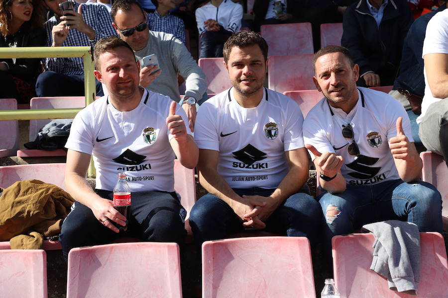 Fotos: La afición no ha parado de animar al Burgos CF en el partido de la salvación ante el Celta B