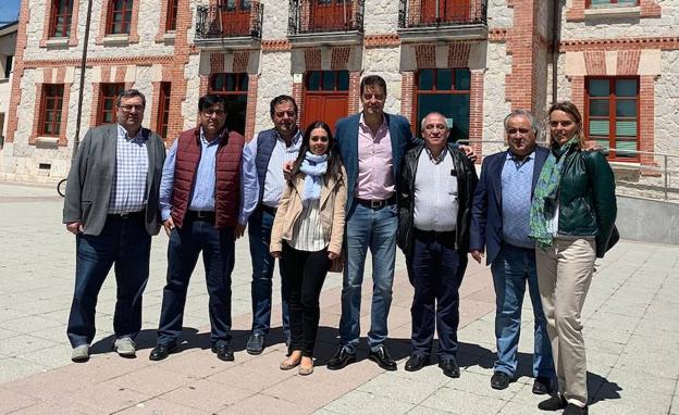 Miembros de la candidatura a Cortes han visitado varios pueblos de la provincia