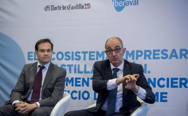 José Miguel Hernández del ICE y Pedro Pisonero, director general de Iberaval. 