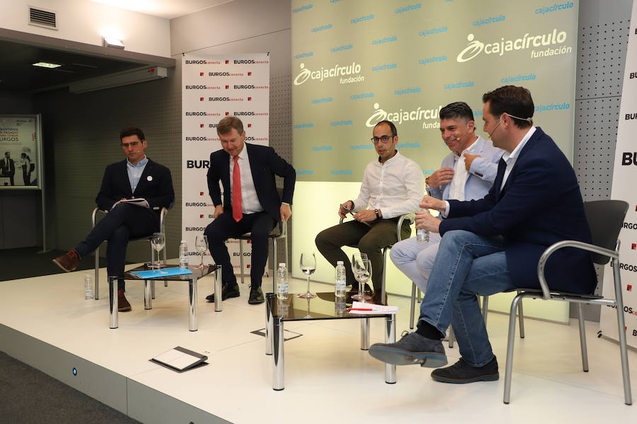 Los candidatos a la Alcaldía de Burgos por el Partido Popular, Javier Lacalle; el Partido Socialista, Daniel de la Rosa; Ciudadanos, Vicente Marañón, y Podemos, Raúl Salinero, han participado en el debate organizado por BURGOSconecta para confrontar sus propuestas de cara a las próximas elecciones municipales.