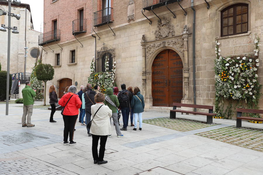 Las flores llenarán de color el centro de la ciudad de Burgos durante todo el fin de semana con motivo de la séptima edición de la Fiesta de las Flores.