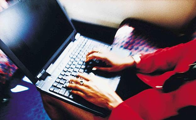 Un curso 'on line' gratis para mejorar las habilidades digitales de los ciudadanos de Castilla y León