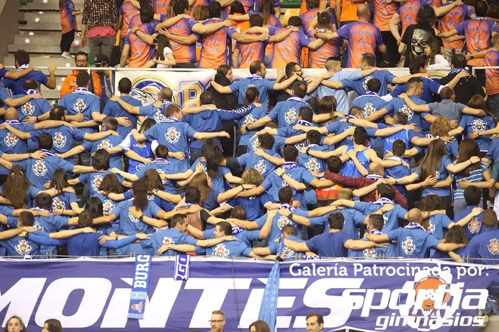 Fotos: Si has estado en el Coliseum viendo el San Pablo - UCAM Murcia ¡búscate!