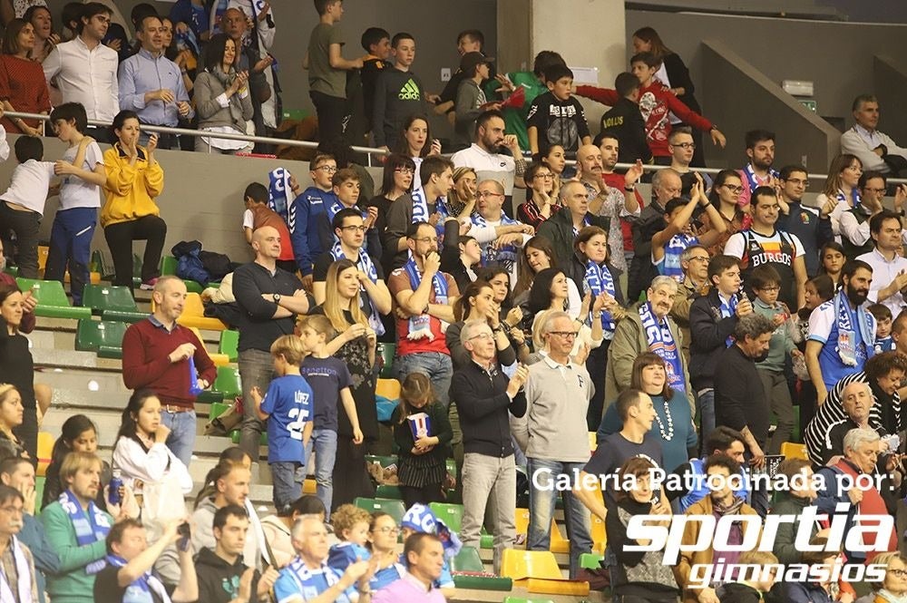 Fotos: Si has estado en el Coliseum viendo el San Pablo - UCAM Murcia ¡búscate!