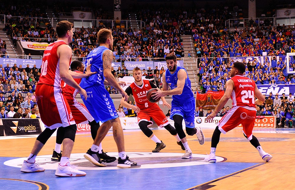 Fotos: Las mejores imágenes del partido entre el San Pablo Burgos y el UCAM Murcia