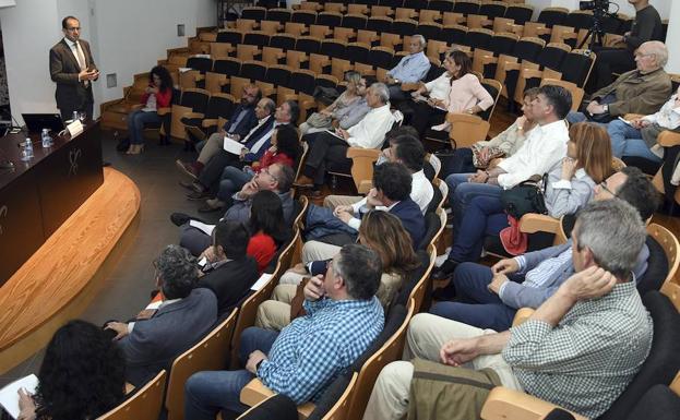 Imagen de la presentación del estudio en el Colegio de Médicos de Burgos