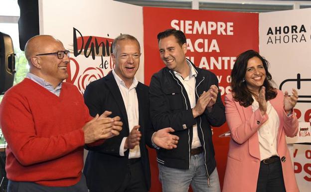 De la Rosa ha estado acompañado por Ángel Olivares, Ander Gil y Esther Peña