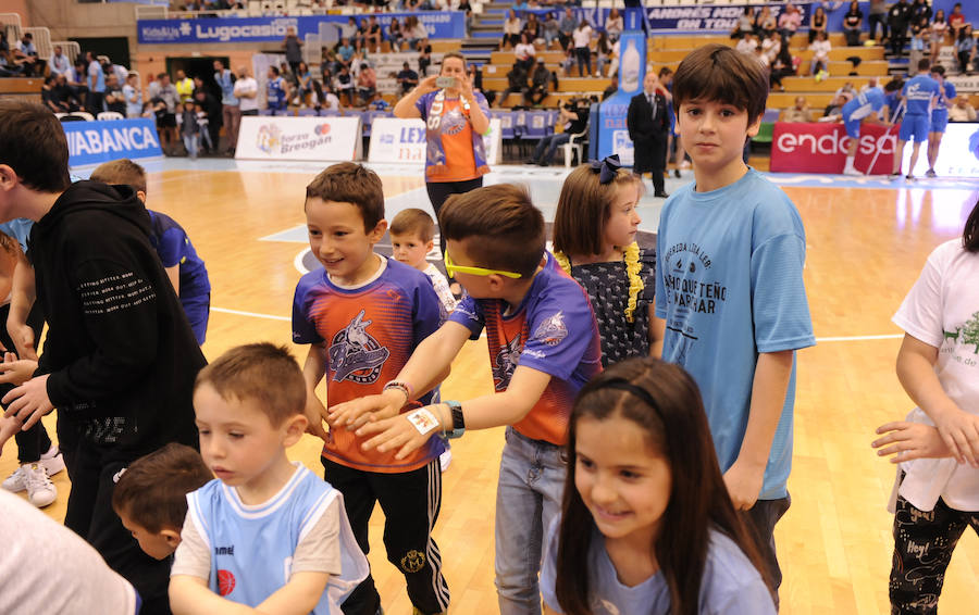 Fotos: Mira quiénes no se han perdido el último partido del San Pablo en Lugo