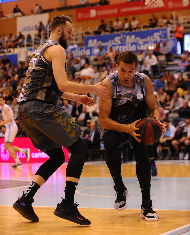 Fotos: El San Pablo Burgos despide la temporada con una victoria histórica en Lugo