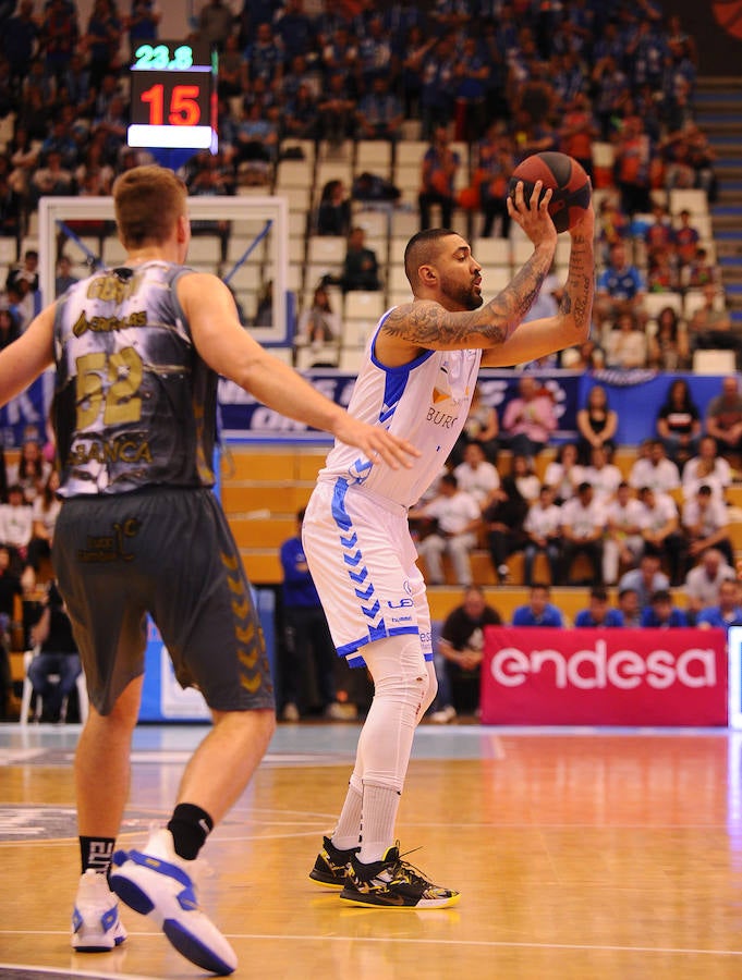 Fotos: El San Pablo Burgos despide la temporada con una victoria histórica en Lugo