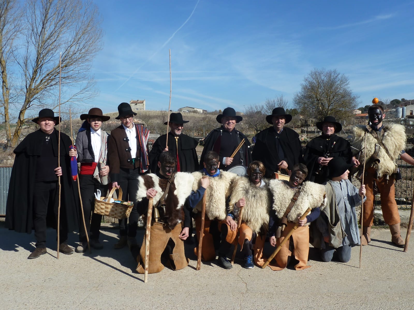 Mecerreyes ya cuenta con un museo en el que se puede sentir la esencia de una de sus fiestas más peculiares, reconocidas y concurridas, el carnaval, con sus zarramacos, alguaciles, mozos, esos disfraces de pieles, sacos, cuerdas o huesos