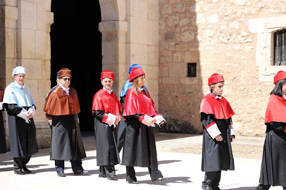 La Universidad de Burgos ha celebrado sus 25 años con la investidura de Juan José Laborda como doctor Honoris Causa