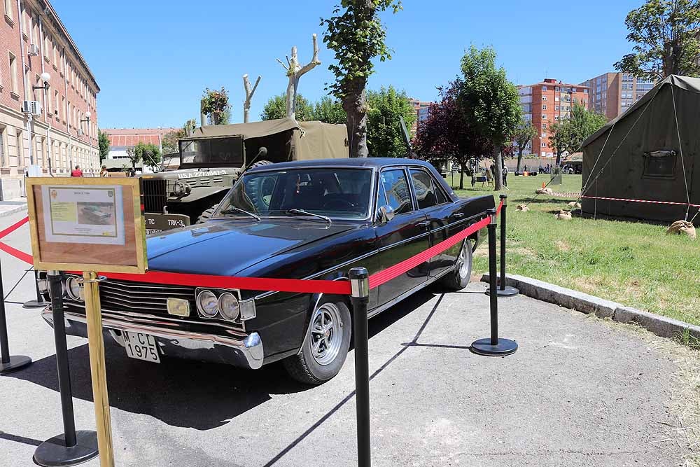 Las unidades militares de Burgos y la Guardia Civil han celebrado el Día de las Fuerzas Armadas con una exhibición de equipamiento y material militar y talleres para grandes y pequeños