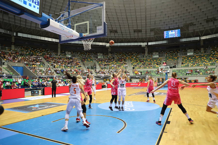 Fotos: Las mejores imágenes del partido de baloncesto entre España y Letonia