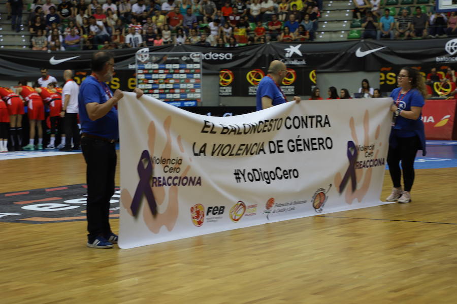Fotos: Imágenes del partido de baloncesto femenino entre las selecciones de España y Turquía