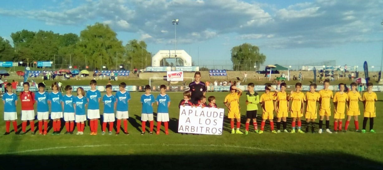 Fotos: Unos 600 jóvenes participan en el torneo de fútbol 7 de Salas de los Infantes