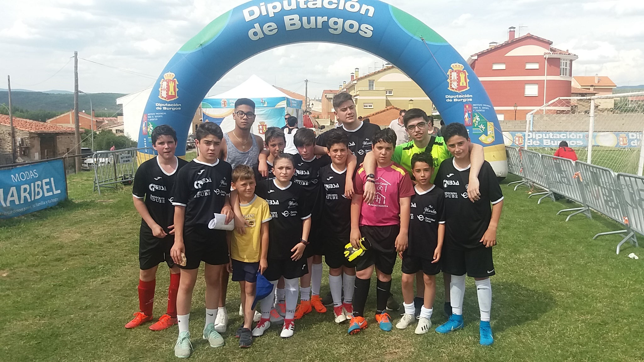 Fotos: Unos 600 jóvenes participan en el torneo de fútbol 7 de Salas de los Infantes