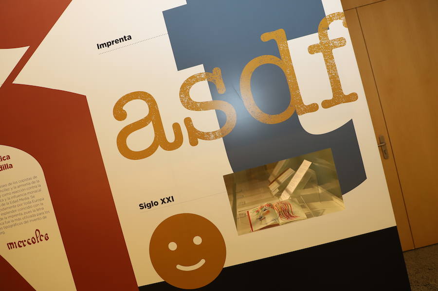 Fotos: Imágenes de la exposición &#039;Caligrafía y Pensamiento&#039;