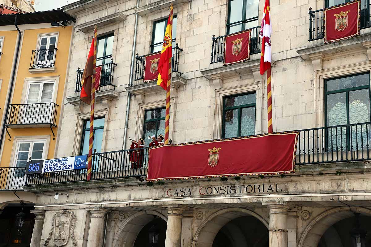 Fotos: Pleno de constitución del Ayuntamiento de Burgos en el que ha sido investido como alcalde Daniel de la Rosa (PSOE)