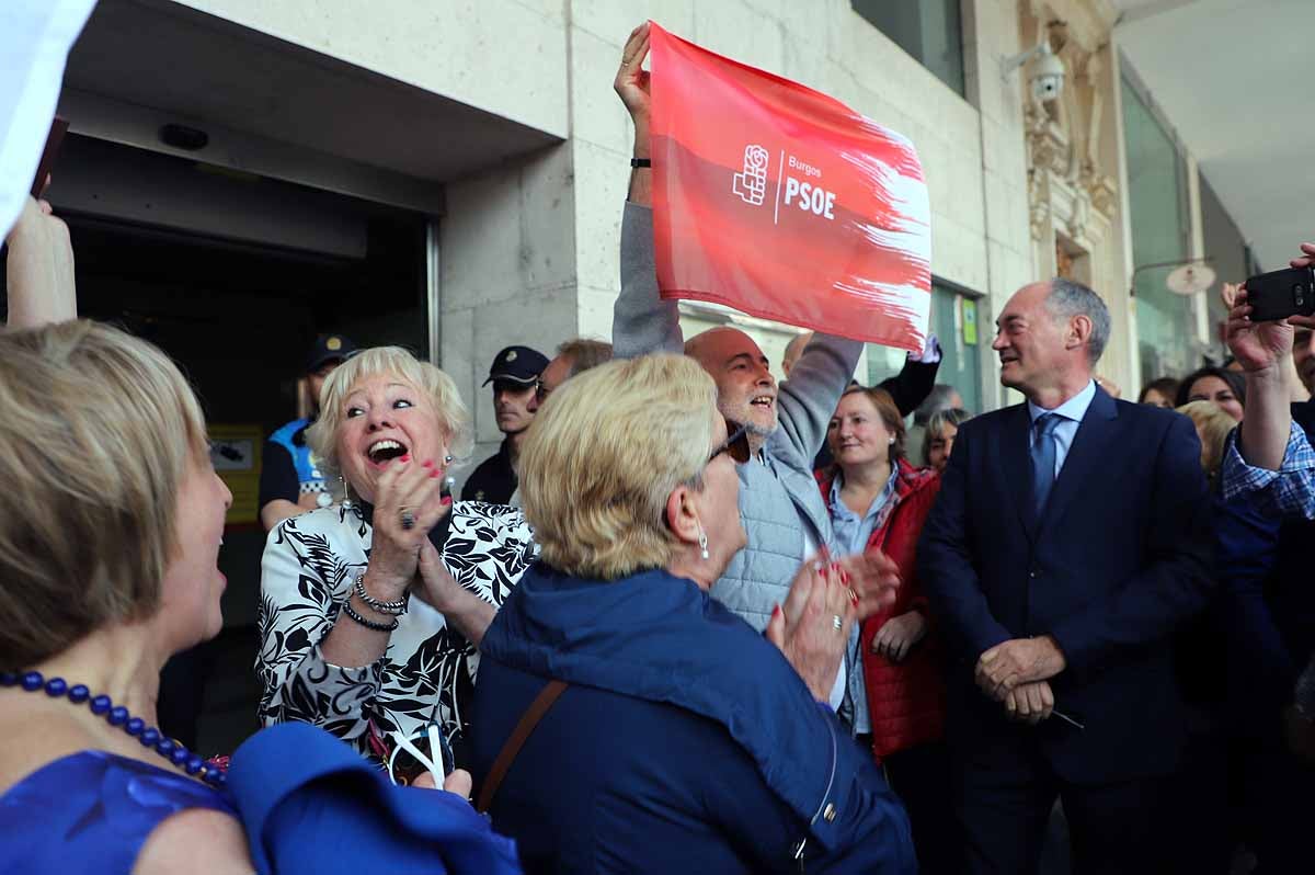 Fotos: Pleno de constitución del Ayuntamiento de Burgos en el que ha sido investido como alcalde Daniel de la Rosa (PSOE)