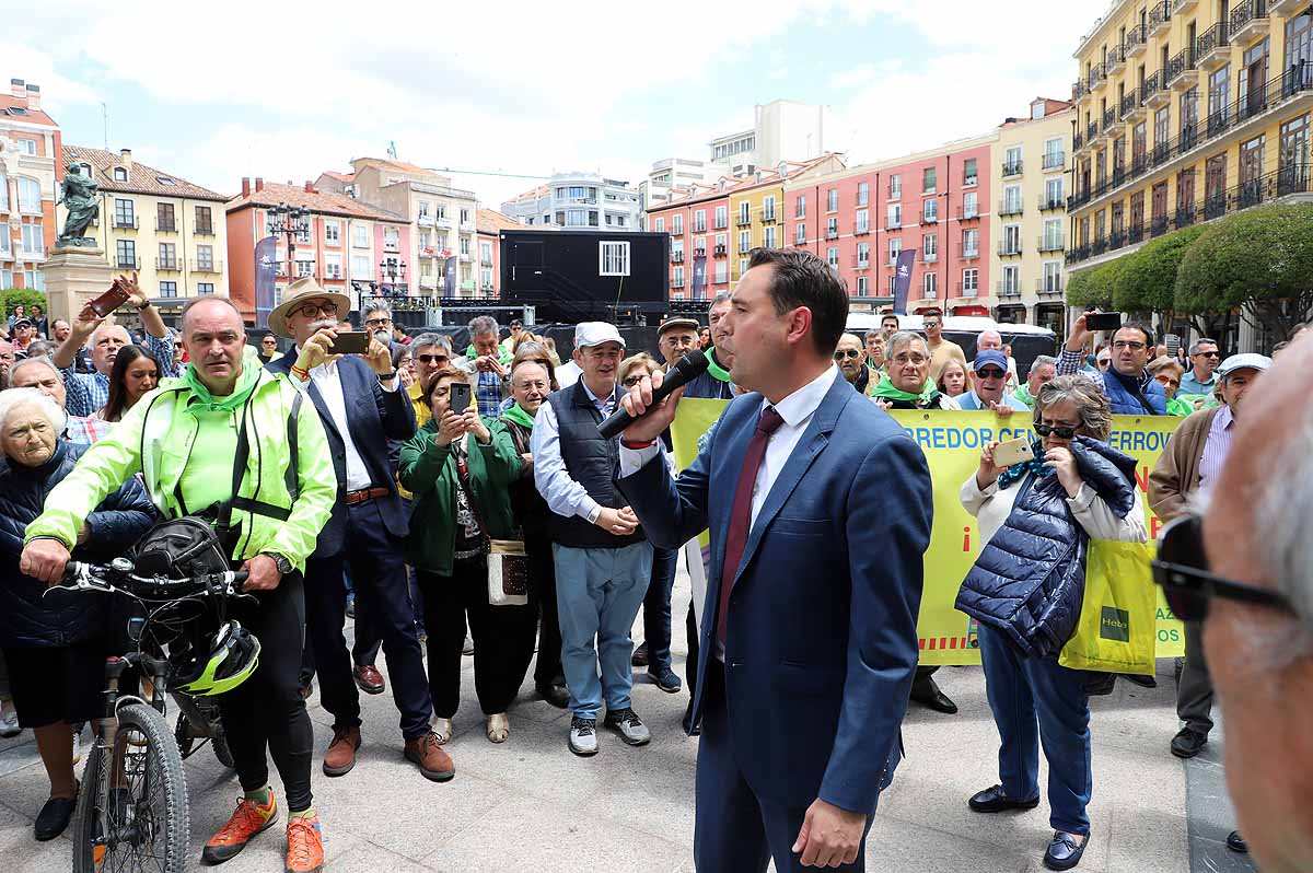 Fotos: Pleno de constitución del Ayuntamiento de Burgos en el que ha sido investido como alcalde Daniel de la Rosa (PSOE)