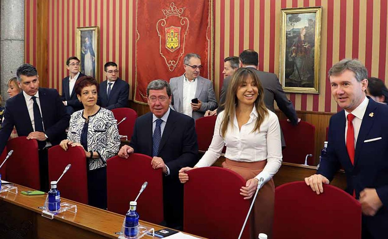 Imagen del pleno de constitución del Ayuntamiento